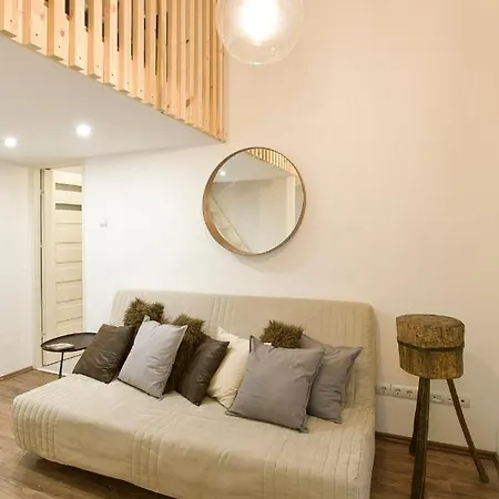 City Center Designer In Eclectic Building Apartment Budapest